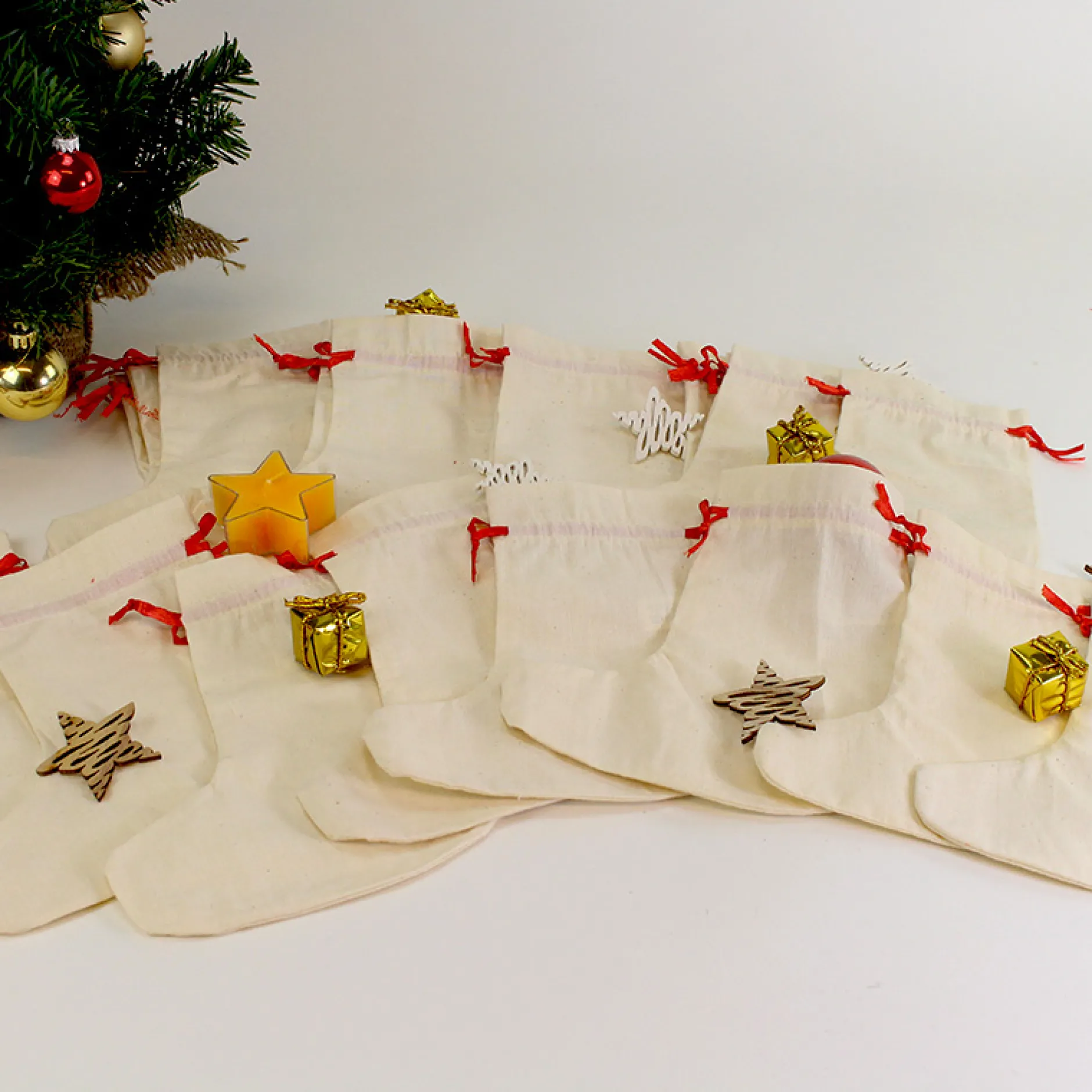 Adventskalender-Stiefel (24 Stück)