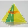 Pyramide mit Horizontal- und Vertikalschnitt