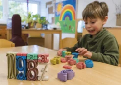 Stapel-Zahlen "Zahl-auf-Zahl", 34-tlg., "Montessori-Farben" "Montessori Premium"