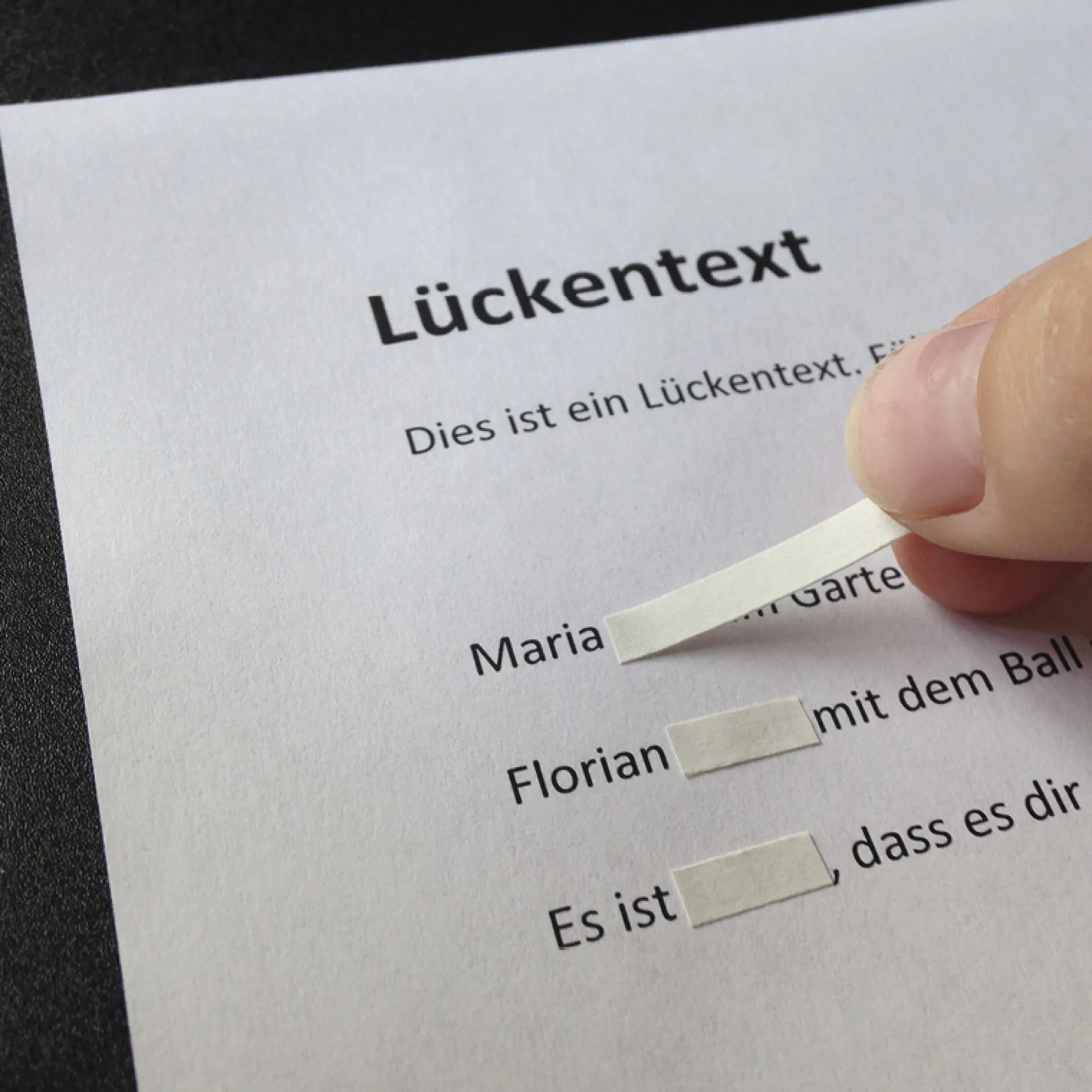 Text-Abdeckband weiß, abziehbar, 4,2mm/17,7m